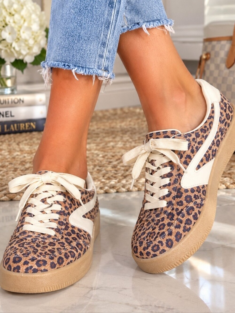 Dolce Vita Notice Stitch Leopard Print Sneakers Gum Sole Women’s Size 8.5